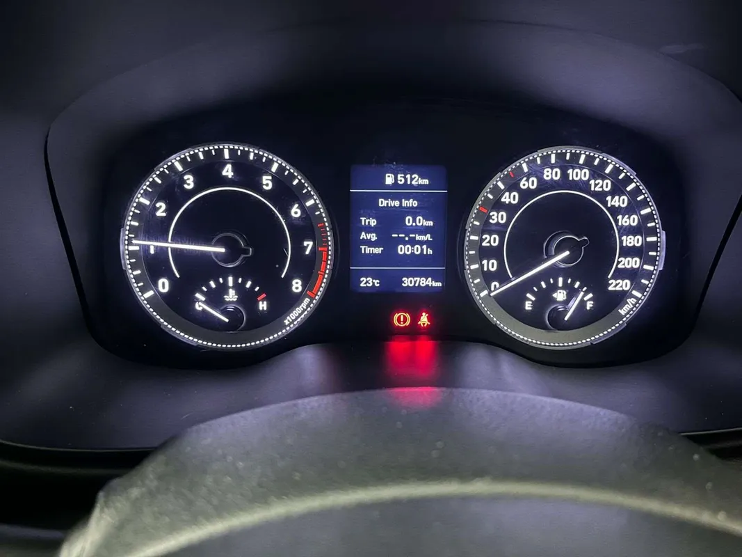 Hyundai Venue 1.0 TGDI Fluid - Image 8