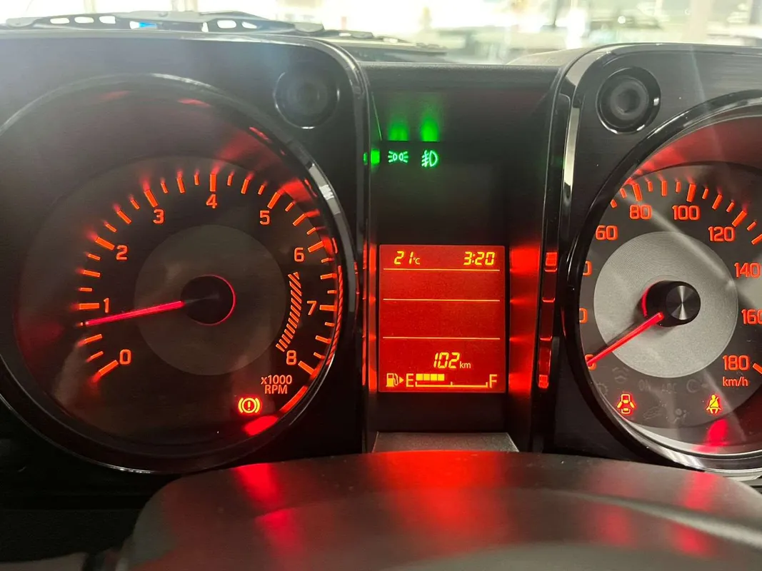 Suzuki Jimny 1.5 GLX - Image 5