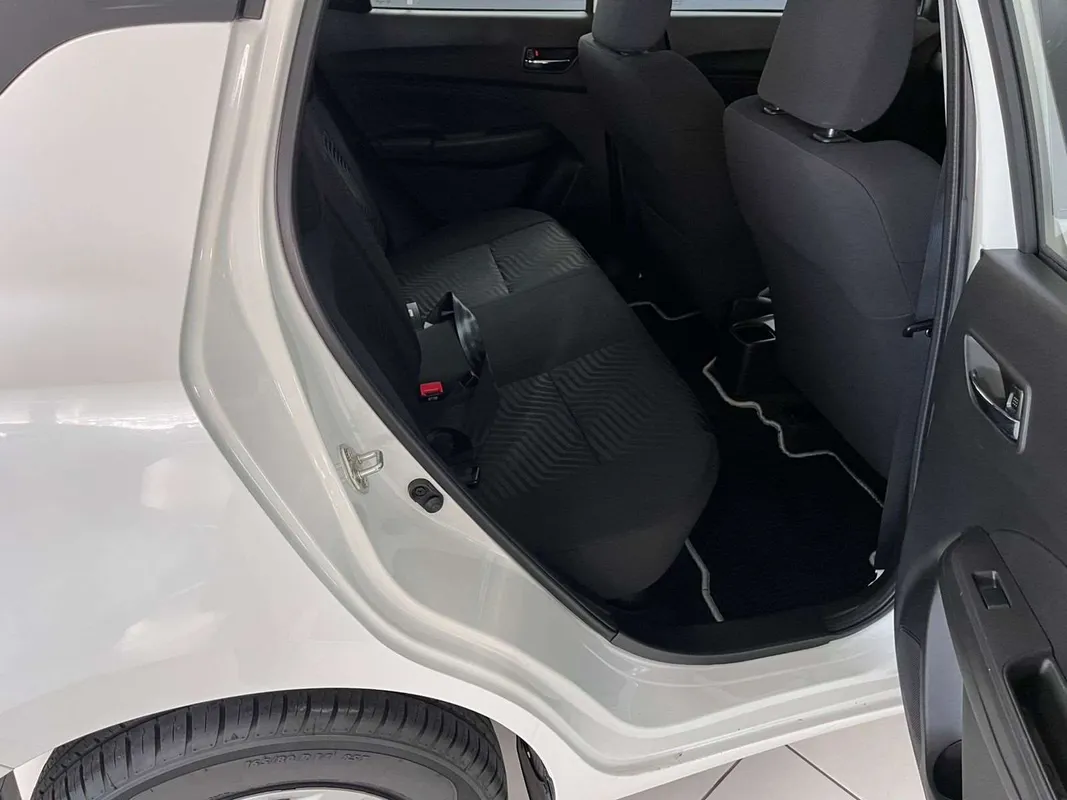 Suzuki Swift 1.2 GL AMT - Image 7