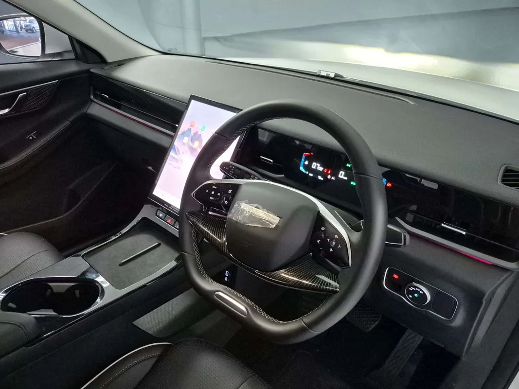 JAECOO J5 1.5T Glacier - Image 8