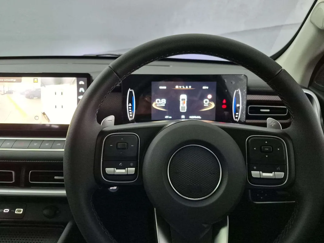 GWM P300 2.4TD LT 4X4 9AT - Image 10