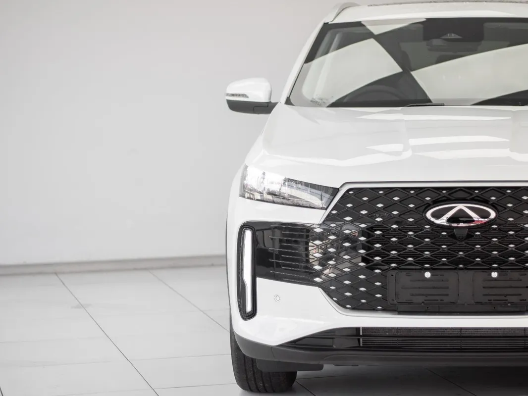 Chery Tiggo 4 Cross 1.5T Comfort DCT - Image 2