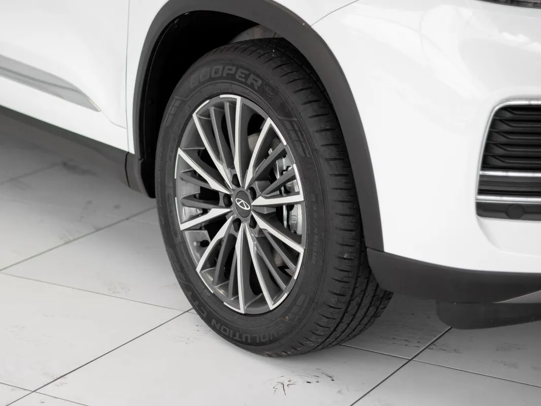 Chery Tiggo 8 Pro 1.6 TGDI Executive Plus DCT - Image 8