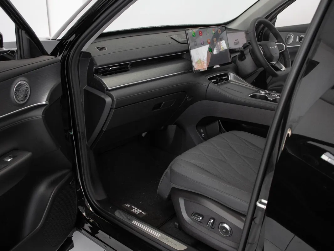 Chery Tiggo 8 1.5T CSH Apex DHT (PHEV) - Image 13