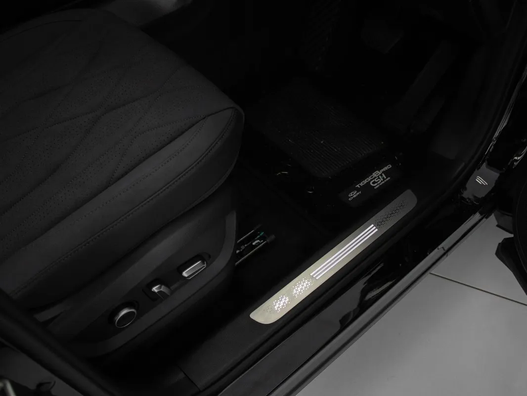 Chery Tiggo 8 1.5T CSH Apex DHT (PHEV) - Image 10