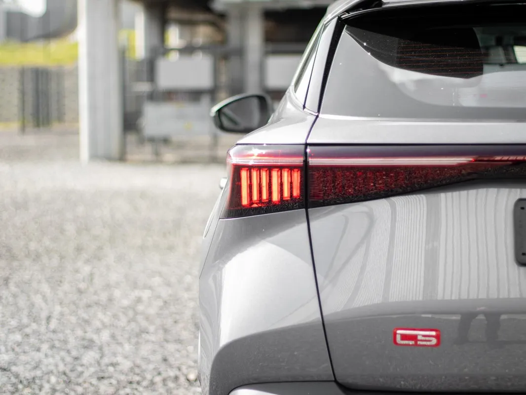OMODA C5 1.5T Street + - Image 10