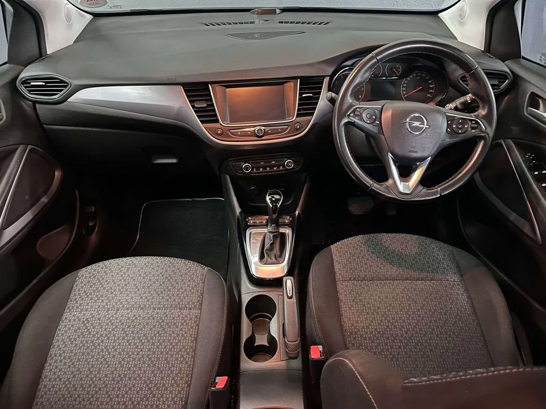 Opel Crossland 1.2T Edition A/T - Image 4