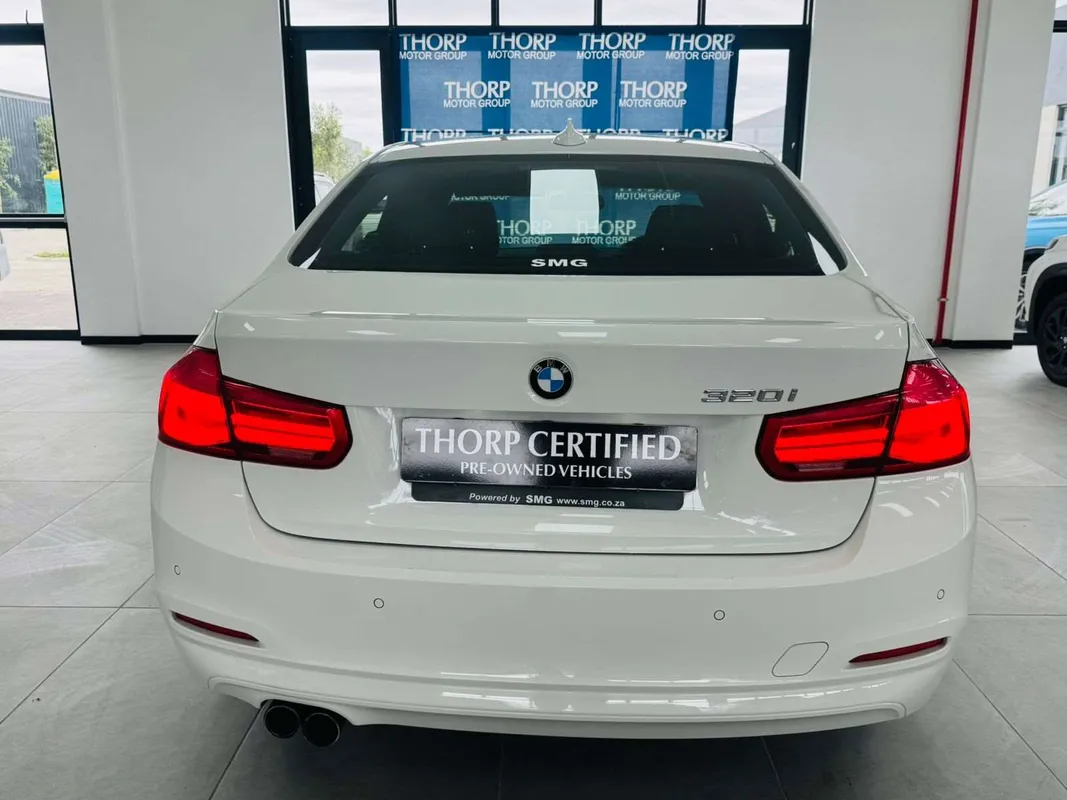 BMW 320i auto - Image 5