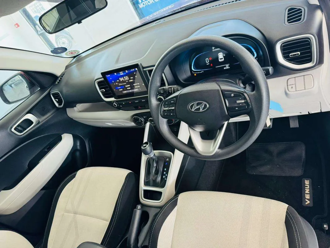 Hyundai Venue 1.0 TGDI Motion DCT - Image 9