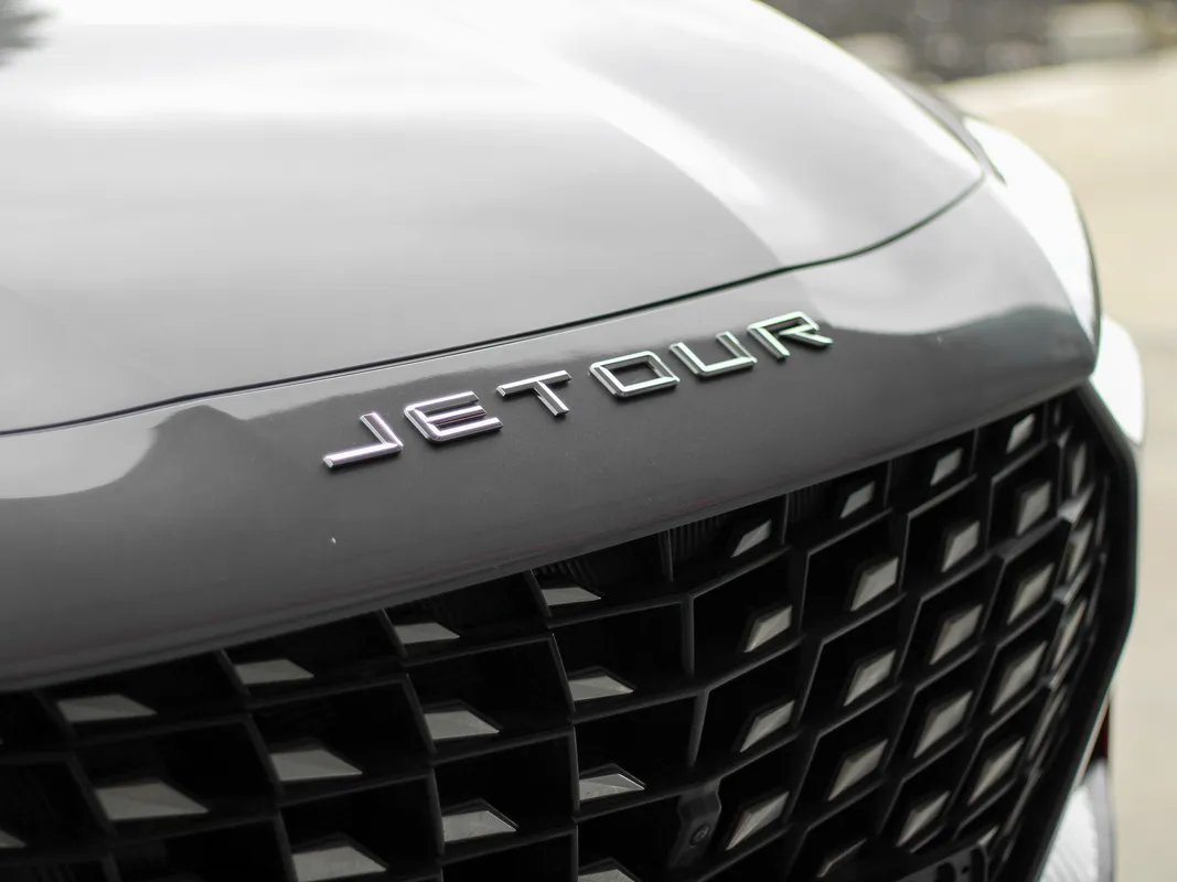 Jetour X70 Plus 1.5T Deluxe - Image 4