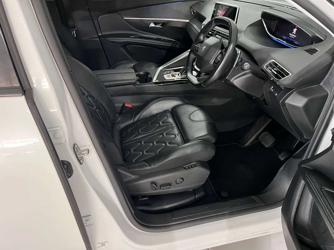 Peugeot 3008 1.6T Allure Auto - Image 5