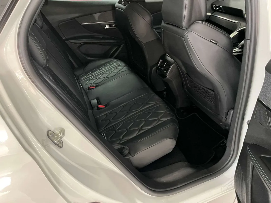 Peugeot 3008 1.6T Allure Auto - Image 6