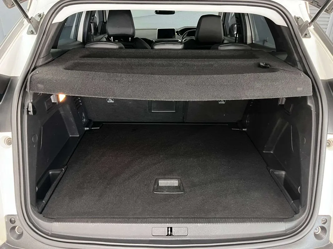 Peugeot 3008 1.6T Allure Auto - Image 8