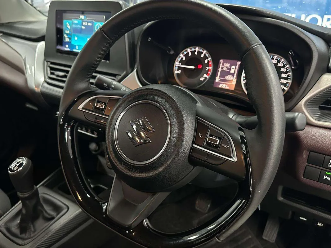 Suzuki Fronx 1.5 GL 5MT - Image 9