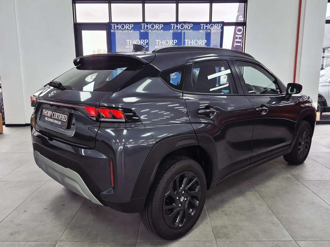 Suzuki Fronx 1.5 GL 5MT - Image 4