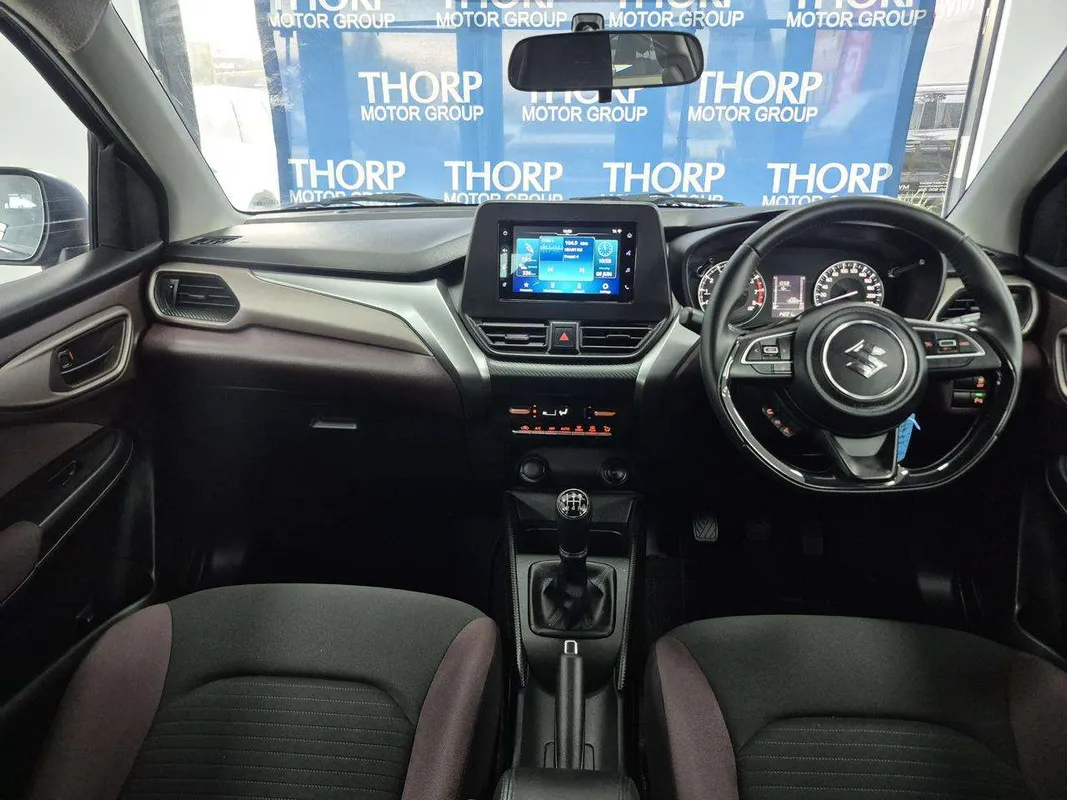 Suzuki Fronx 1.5 GL 5MT - Image 8