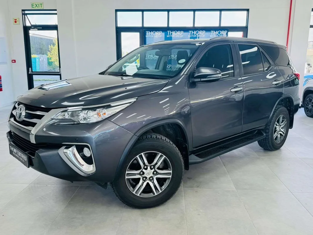 Toyota Fortuner 2.4GD-6 R/B A/T - Image 3