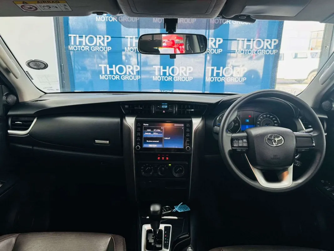 Toyota Fortuner 2.4GD-6 R/B A/T - Image 9