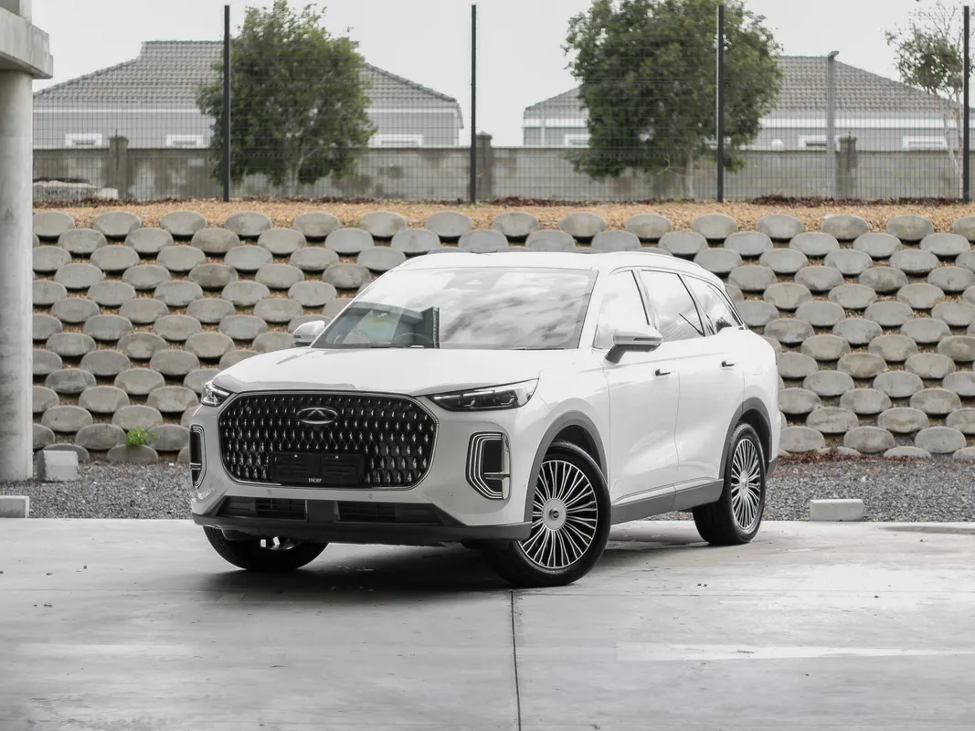 Chery Tiggo 9 1.5T CSH Vanguard AWD (PHEV) - Image 6