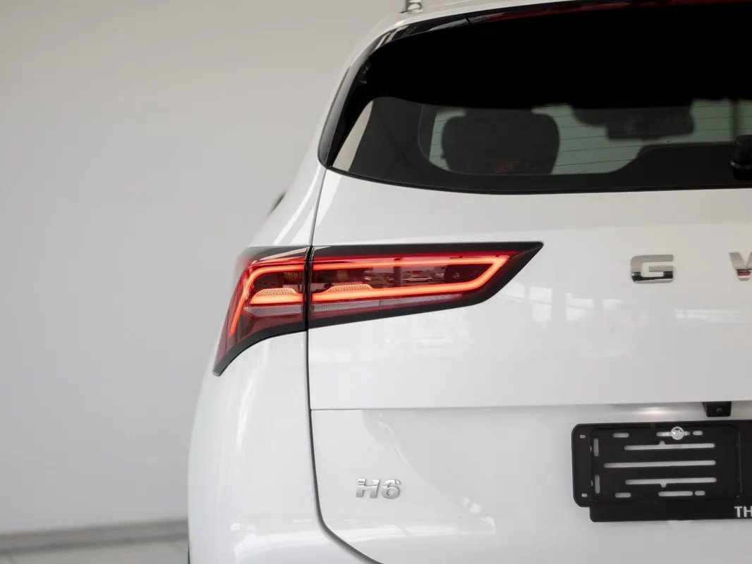 Haval H6 1.5T DHT Ultra Luxury (Hi-4) 4WD PHEV - Image 9