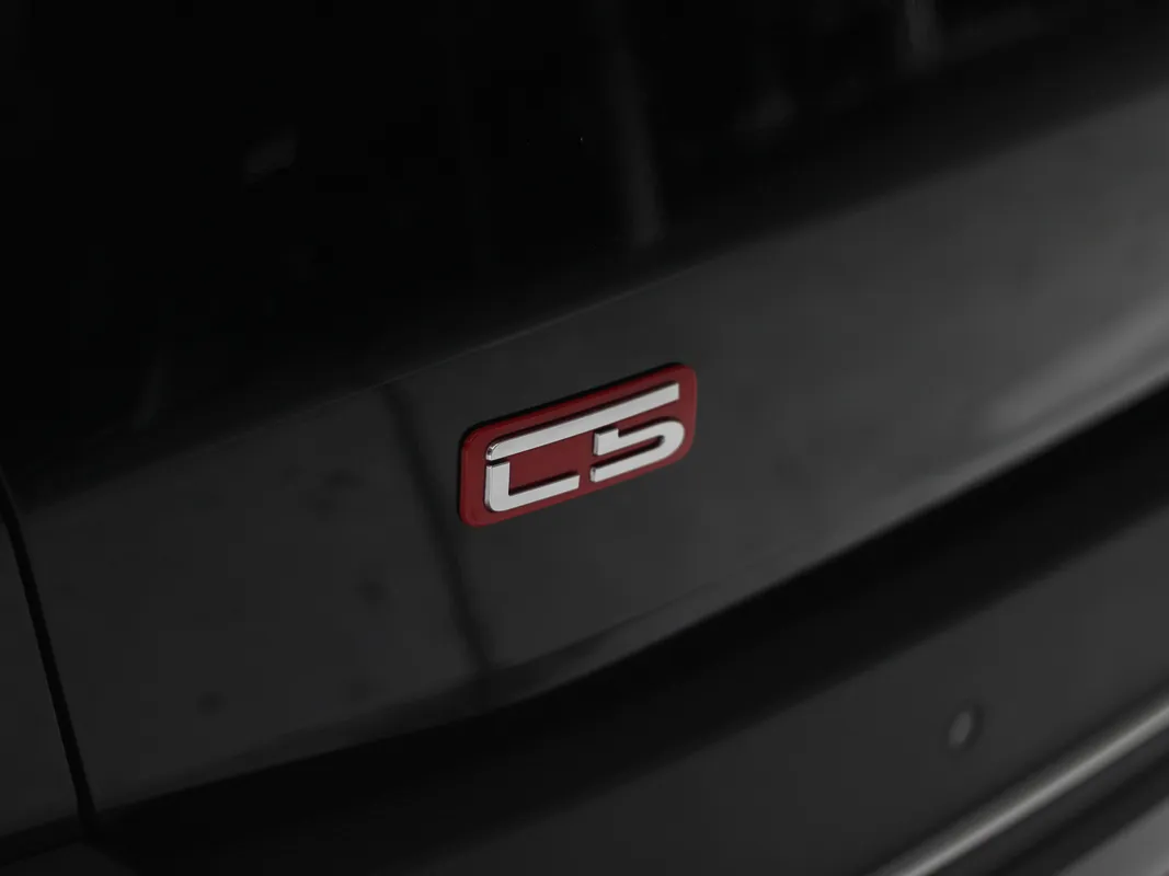 OMODA C5 1.5T Street + - Image 9