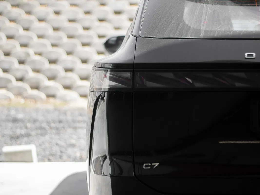 OMODA C7 1.5T SHS PHEV - Image 4