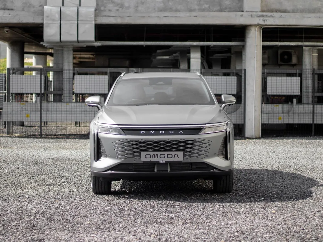 OMODA C9 2.0T Inspire - Image 2