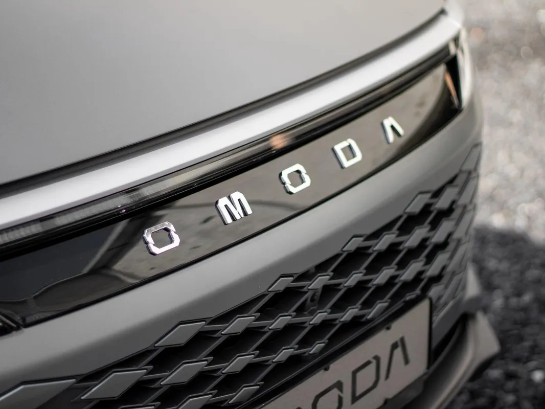 OMODA C9 2.0T Inspire - Image 12