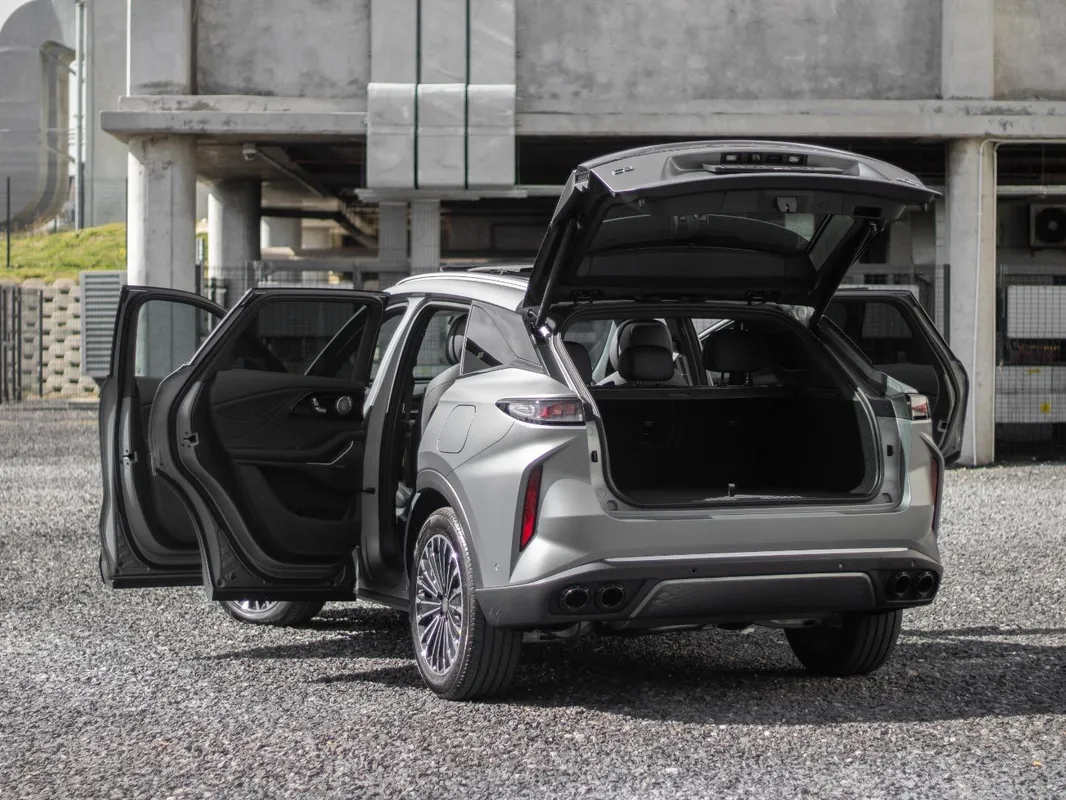 OMODA C9 2.0T Inspire - Image 7