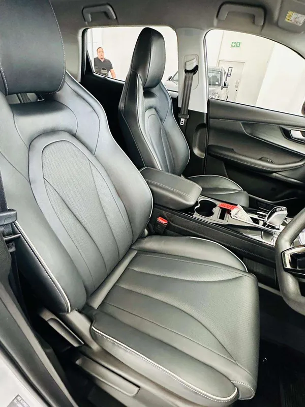 Chery Tiggo 4 Cross 1.5 HEV Comfort DHT - Image 12