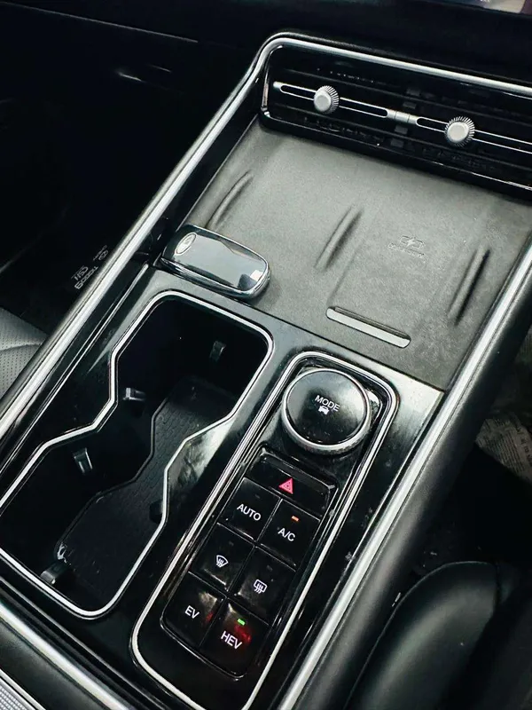 Chery Tiggo 9 1.5T CSH Pinnacle (PHEV) - Image 10