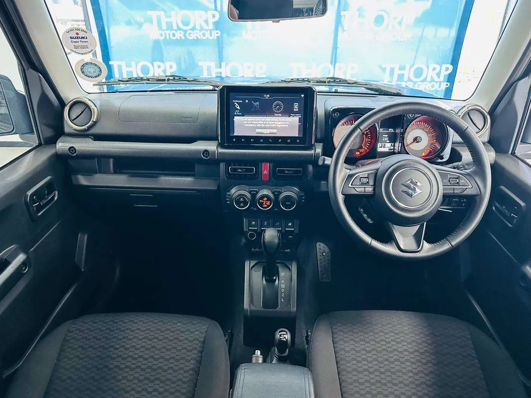 Suzuki Jimny 1.5 GLX AT - Image 8