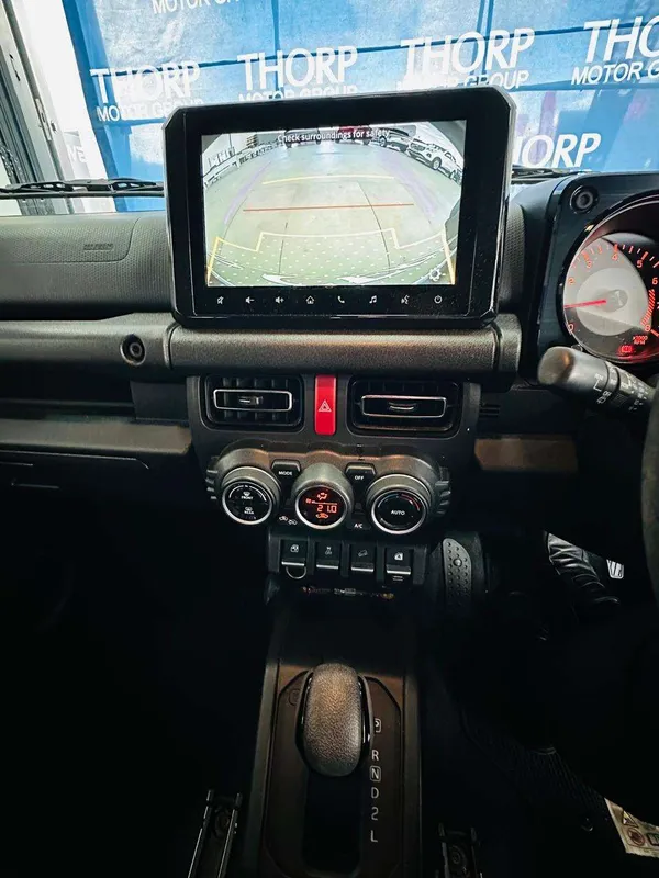 Suzuki Jimny 1.5 GLX AT - Image 10