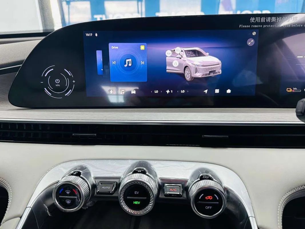 OMODA C9 1.5T AWD PHEV - Image 68
