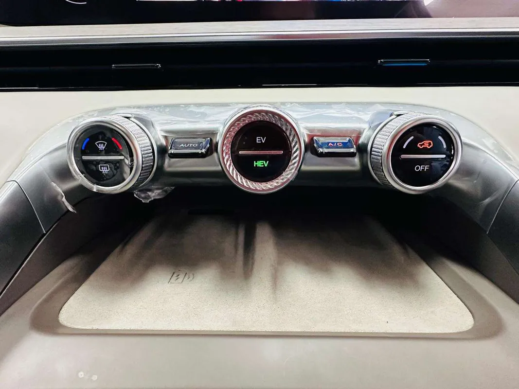 OMODA C9 1.5T AWD PHEV - Image 88