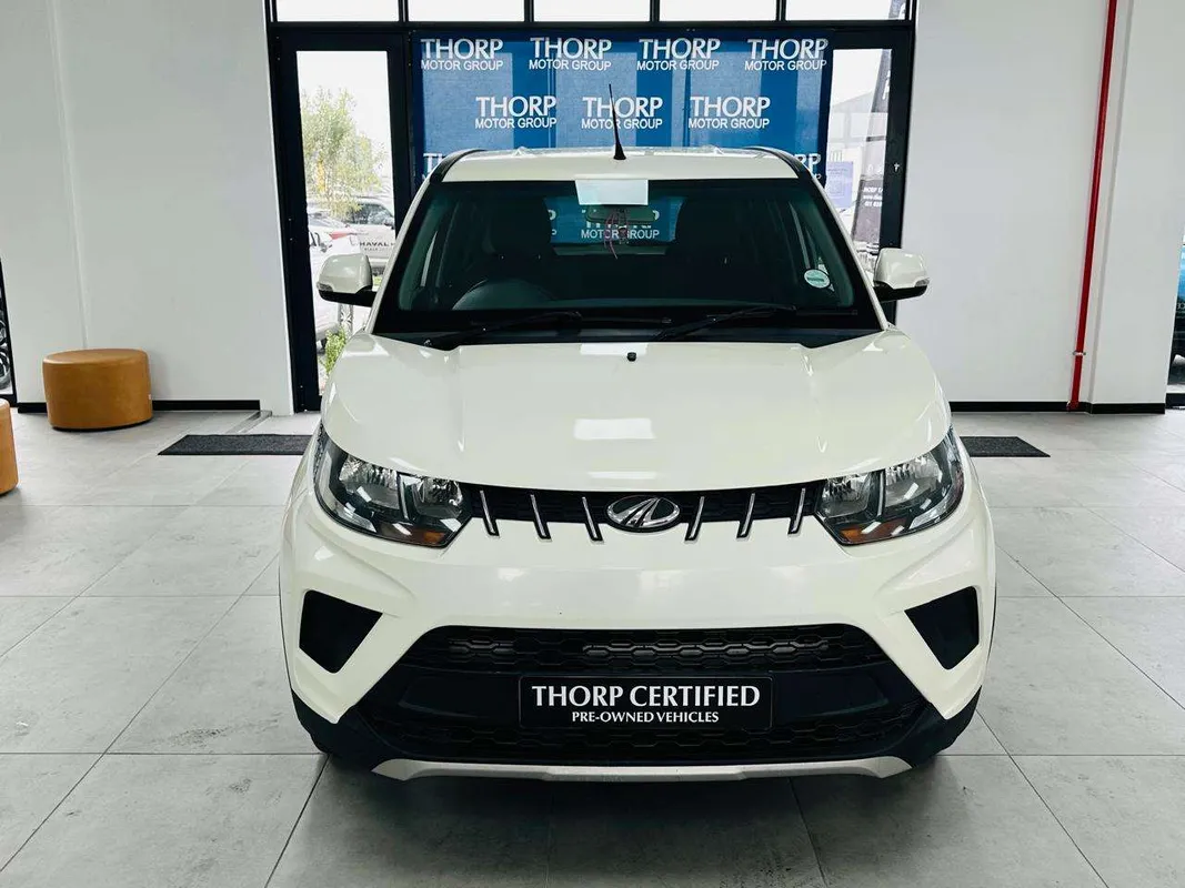 Mahindra KUV100 Nxt K6+ mFalcon Petrol 1.2 - Image 2