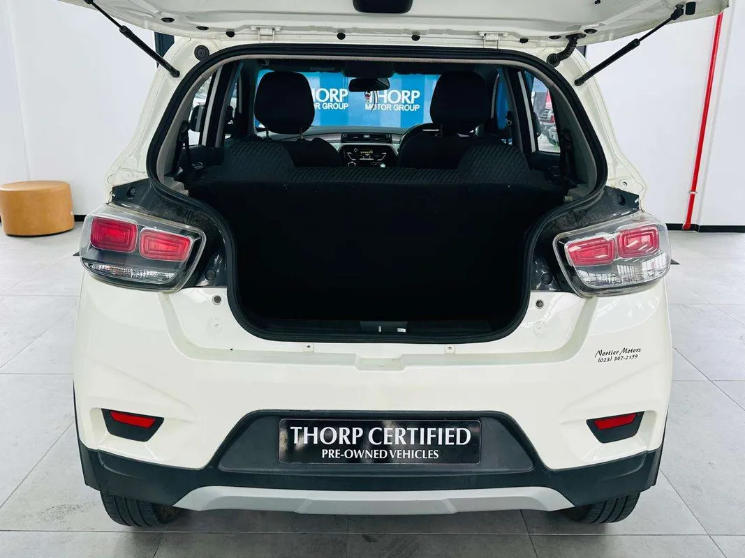 Mahindra KUV100 Nxt K6+ mFalcon Petrol 1.2 - Image 5