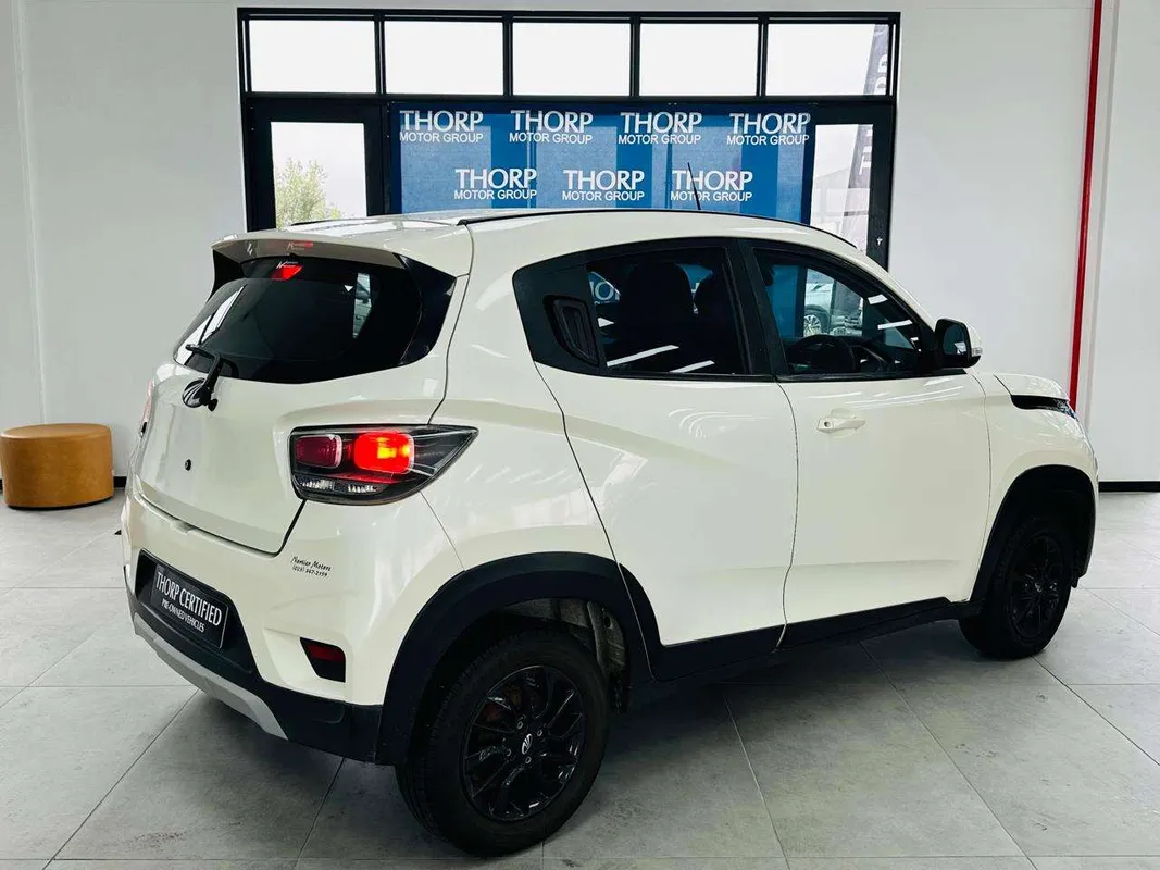 Mahindra KUV100 Nxt K6+ mFalcon Petrol 1.2 - Image 7