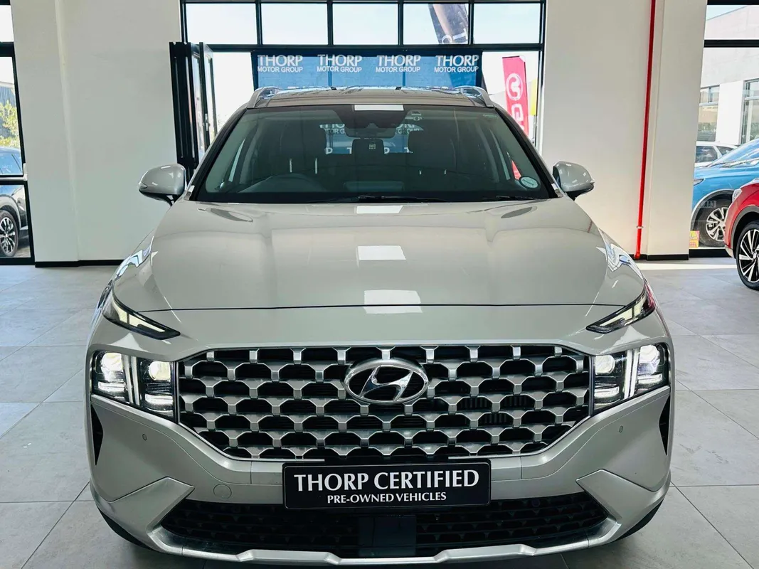 Hyundai Santa-Fe R2.2 AWD Elite DCT (7 Seater) - Image 2