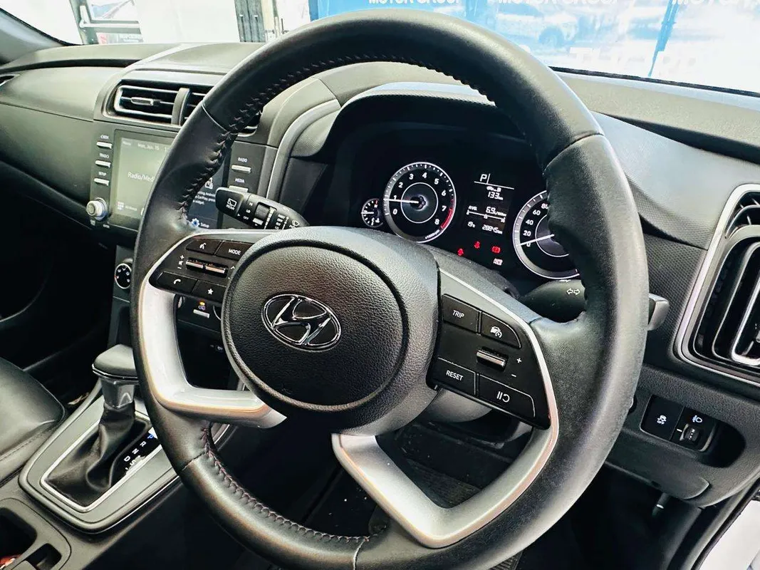 Hyundai Creta 1.5 Premium IVT - Image 13