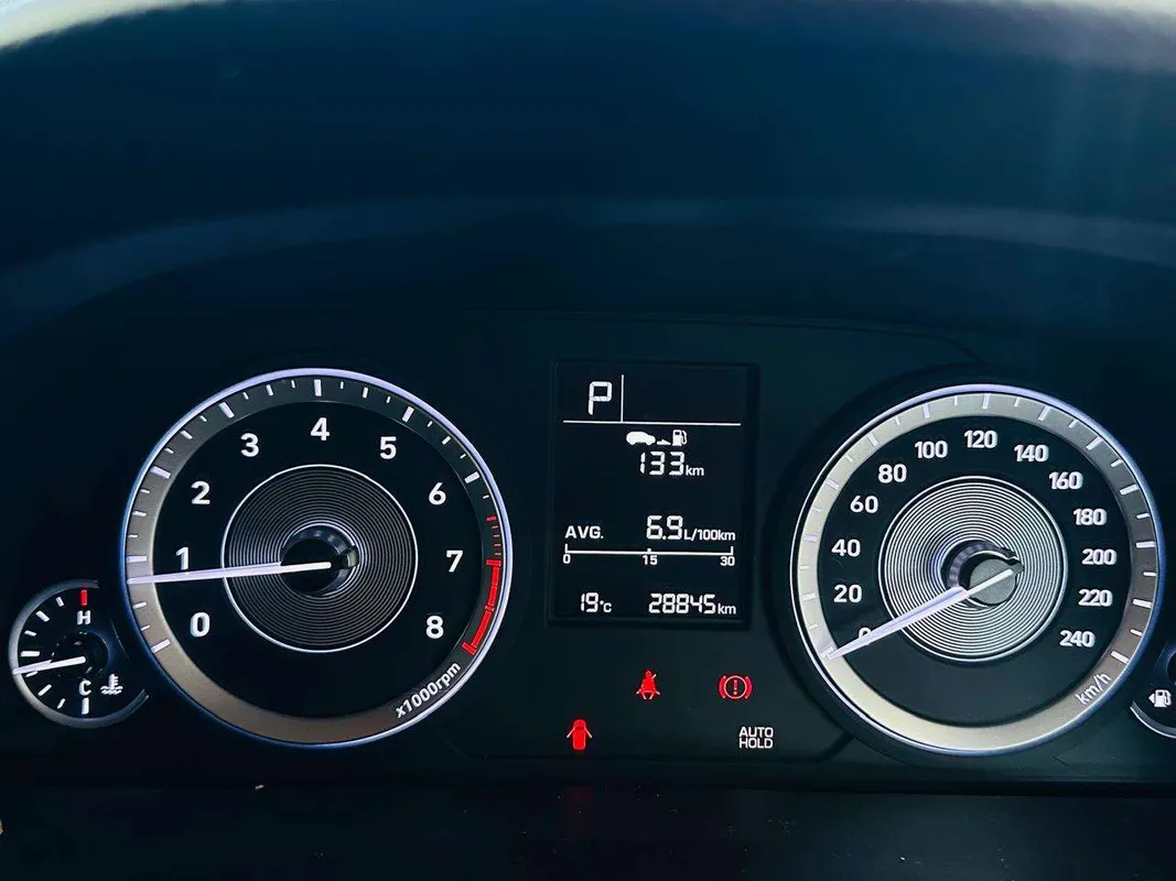 Hyundai Creta 1.5 Premium IVT - Image 14