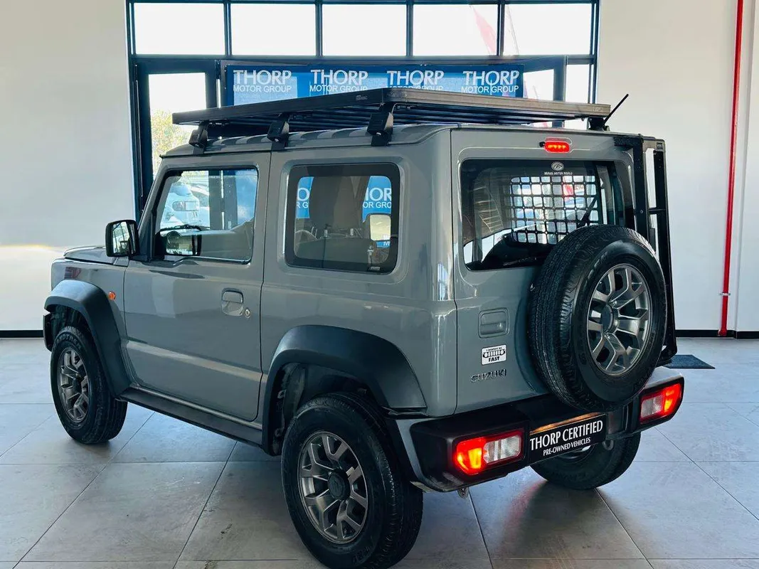 Suzuki Jimny 1.5 GLX AT - Image 4