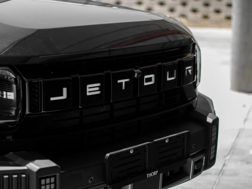 Jetour T2 2.0T Dark Night - Image 4