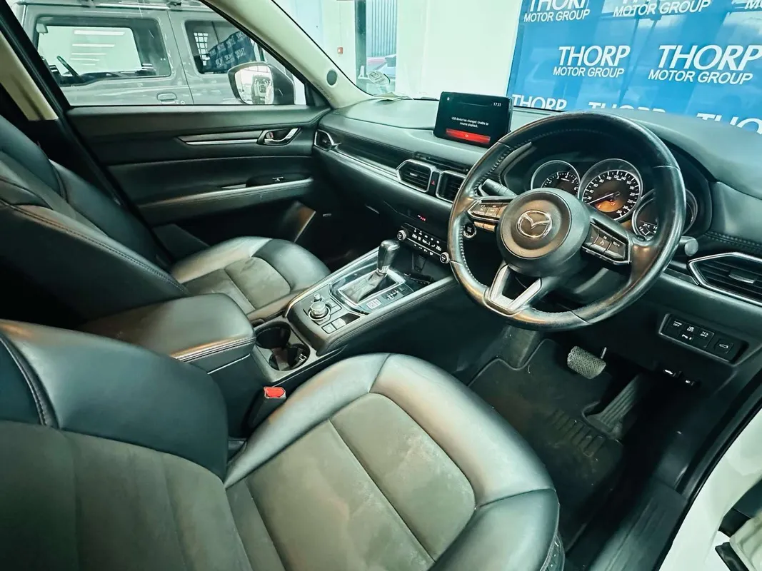 Mazda CX-5 2.0 Carbon Edition Auto FWD - Image 9