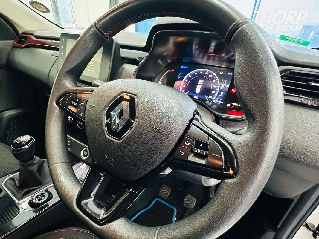 Renault Kiger 1.0T Intens - Image 13