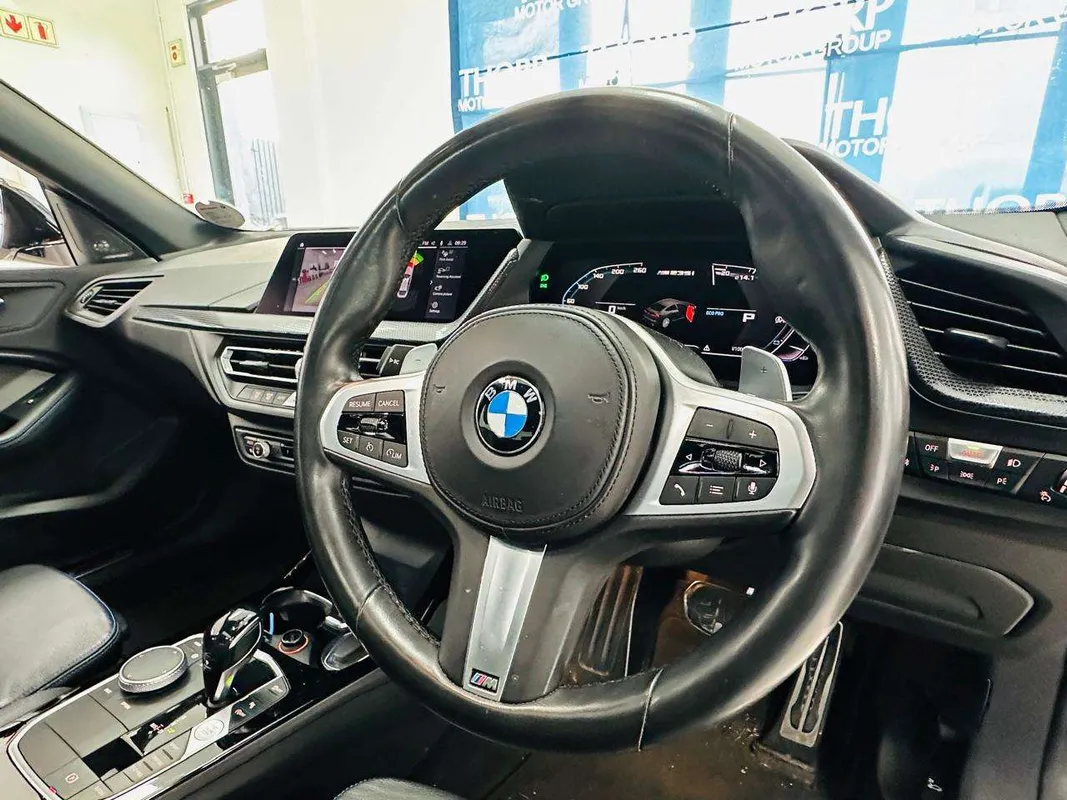 BMW M235i xDRIVE GRAN COUPE A/T (F44) - Image 11
