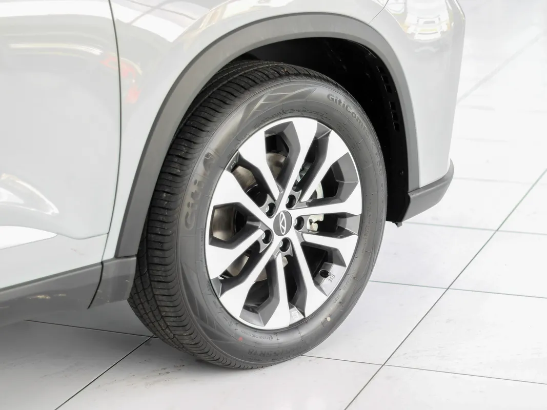 Chery Tiggo 8 Pro 1.6 TDGI LS DCT - Image 5