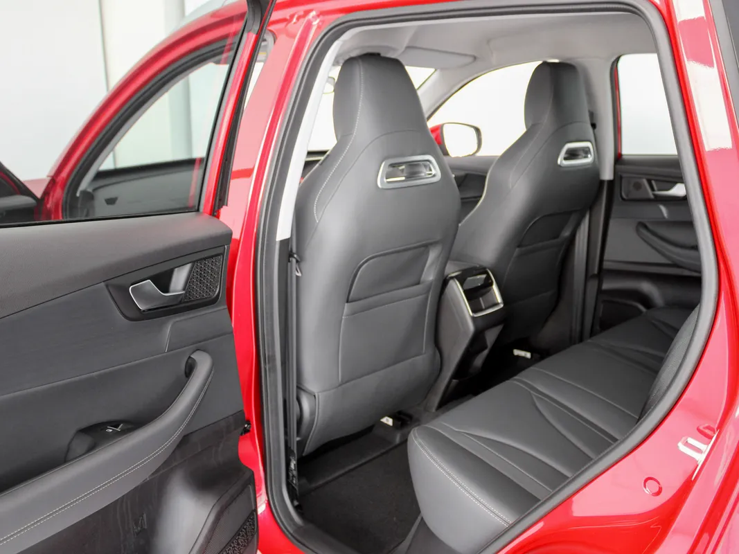 Chery Tiggo 4 Cross 1.5 LiT - Image 14