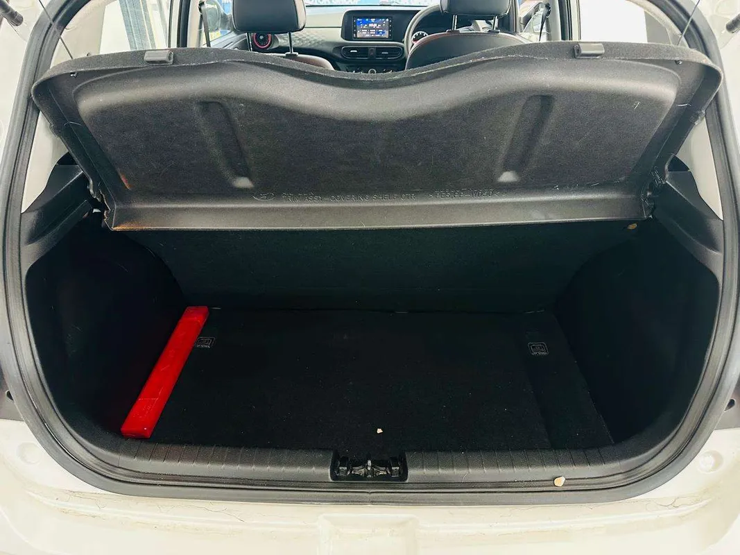Hyundai Grand i10 1.0 Motion auto - Image 8
