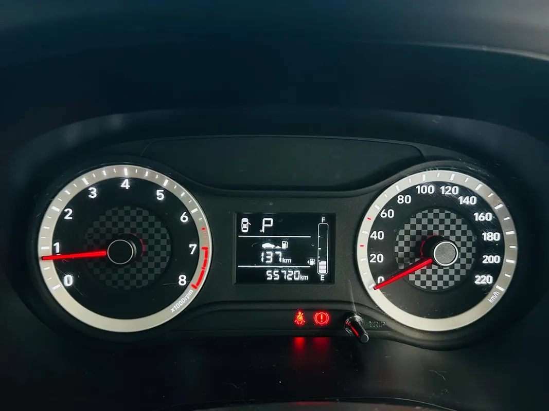 Hyundai Grand i10 1.0 Motion auto - Image 9